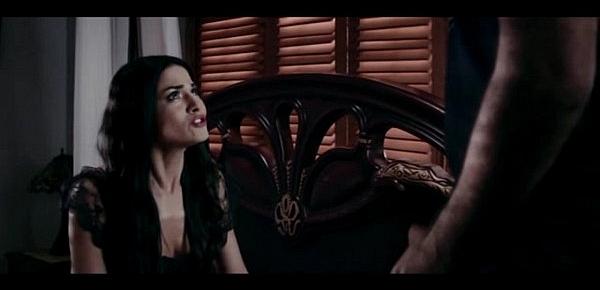  Veena-Maliks-Hot-Erotic-Bed-Scene-From-Mumbai-125-KM--Bollywood-Hindi-Movie