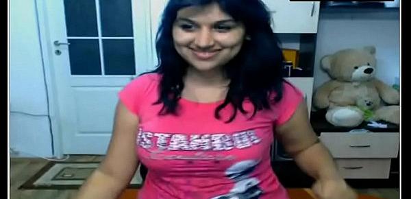  hot-indian-girl-nude-in-front-of-cam-possing-her-boobs-fingering-in-pussy-mms