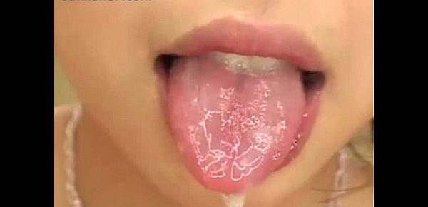  loads-cum-onto-tongue